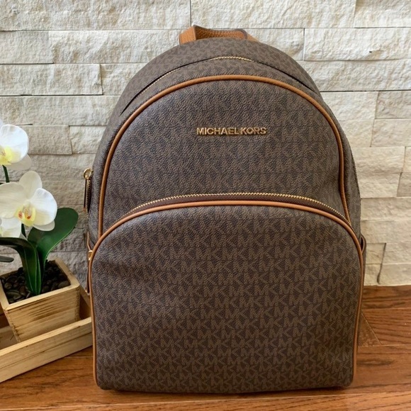 💕🛍NWT MICHAEL KORS BACKPACK - Picture 1 of 7